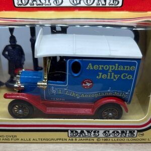 Aeroplane Jelly Co. Toy Delivery Van - Blue & Red